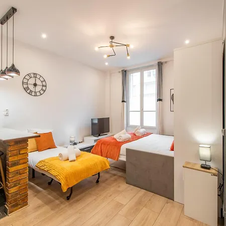 Cozy & Fully Equipped 5 Min Walk To Metro, Montparnasse Neighbourhood Paris