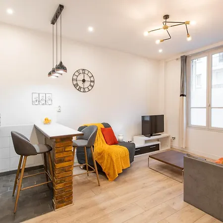 Cozy & Fully Equipped 5 Min Walk To Metro, Montparnasse Neighbourhood * Paris
