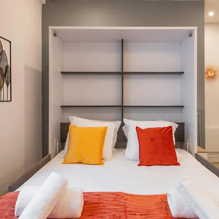 Apartment Cozy & Fully Equipped 5 Min Walk To Metro, Montparnasse Neighbourhood