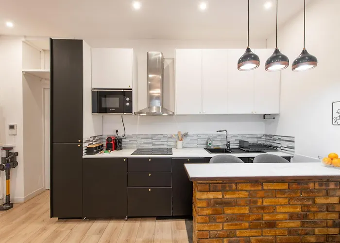 Cozy & Fully Equipped 5 Min Walk To Metro, Montparnasse Neighbourhood