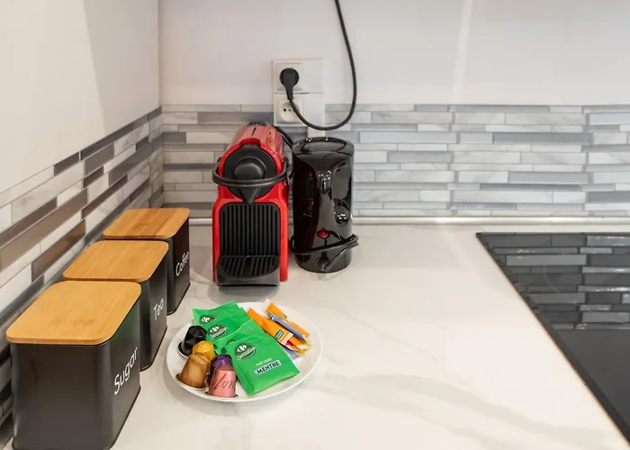 Cozy & Fully Equipped 5 Min Walk To Metro, Montparnasse Neighbourhood Appartement *