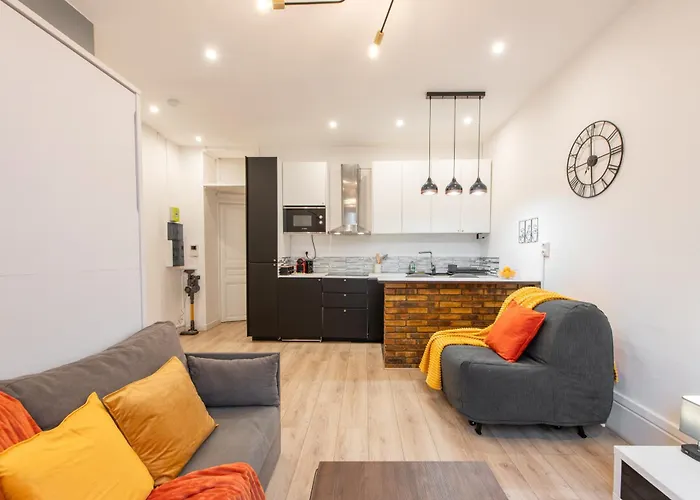 Cozy & Fully Equipped 5 Min Walk To Metro, Montparnasse Neighbourhood Appartement Parijs