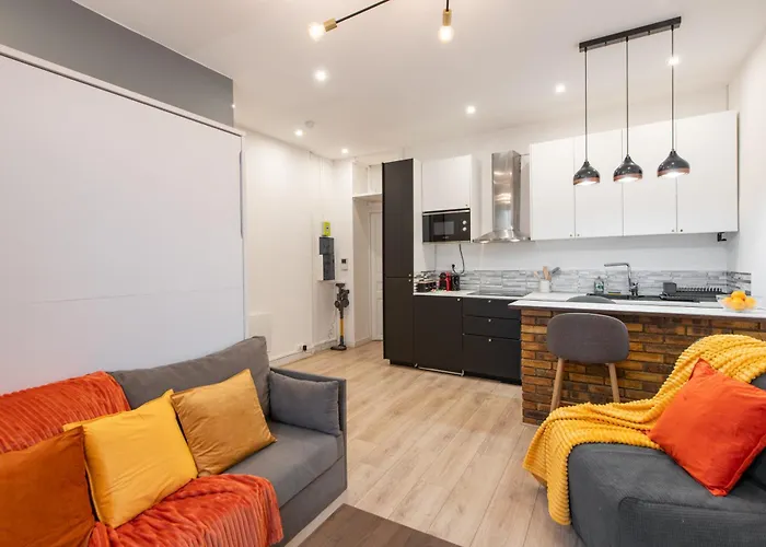 Cozy & Fully Equipped 5 Min Walk To Metro, Montparnasse Neighbourhood Parijs