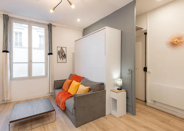 Cozy & Fully Equipped 5 Min Walk To Metro, Montparnasse Neighbourhood