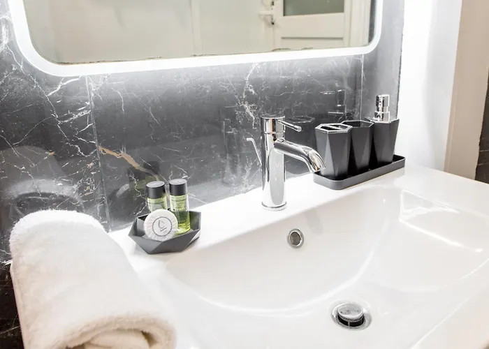 Cozy & Fully Equipped 5 Min Walk To Metro, Montparnasse Neighbourhood Appartement