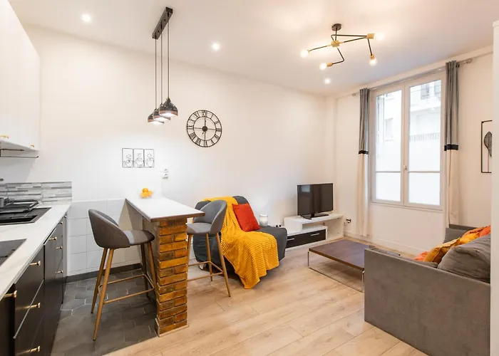 Cozy & Fully Equipped 5 Min Walk To Metro, Montparnasse Neighbourhood * Parijs