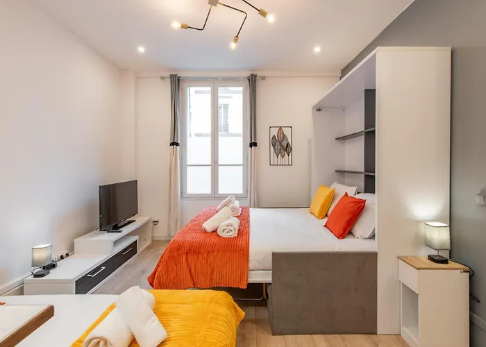 Cozy & Fully Equipped 5 Min Walk To Metro, Montparnasse Neighbourhood